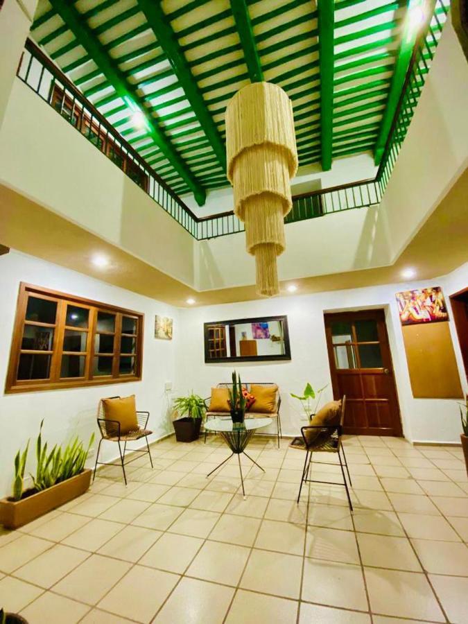 Hotel Casa Colonial Gonzalez à Mérida Extérieur photo