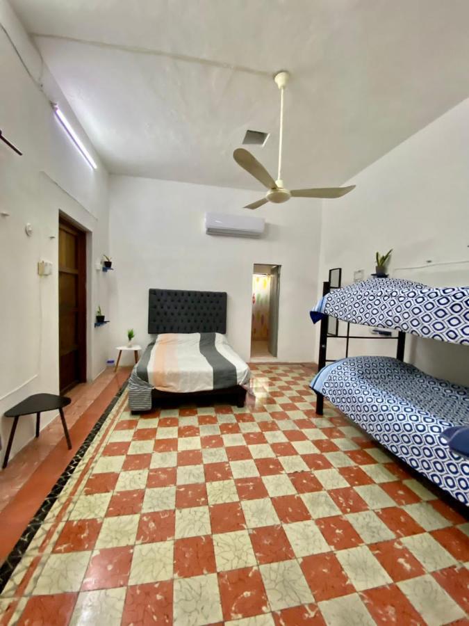 Hotel Casa Colonial Gonzalez à Mérida Extérieur photo