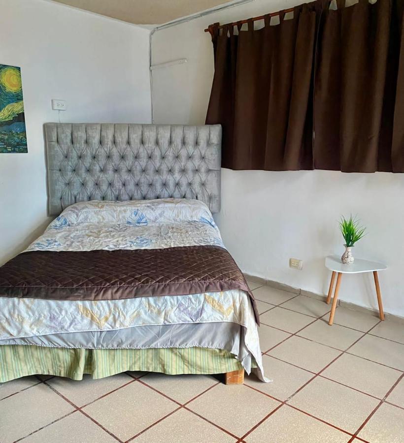 Hotel Casa Colonial Gonzalez à Mérida Extérieur photo